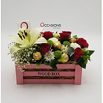 Pink Wood box Flowers & Ferrero