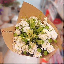 White Touch Hand Bouquet