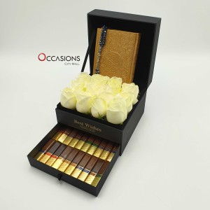 Quran with Chocolate Drawer & Roses - Gold