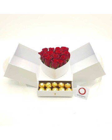 Surprise Roses Box with Chocolate - White